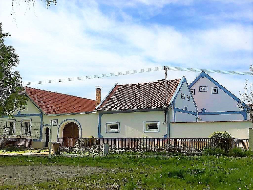 A cottage from the village of Nítovice
