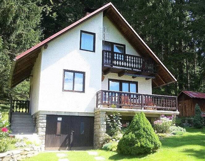 Το εξοχικό σπίτι του Děkanská Skalina