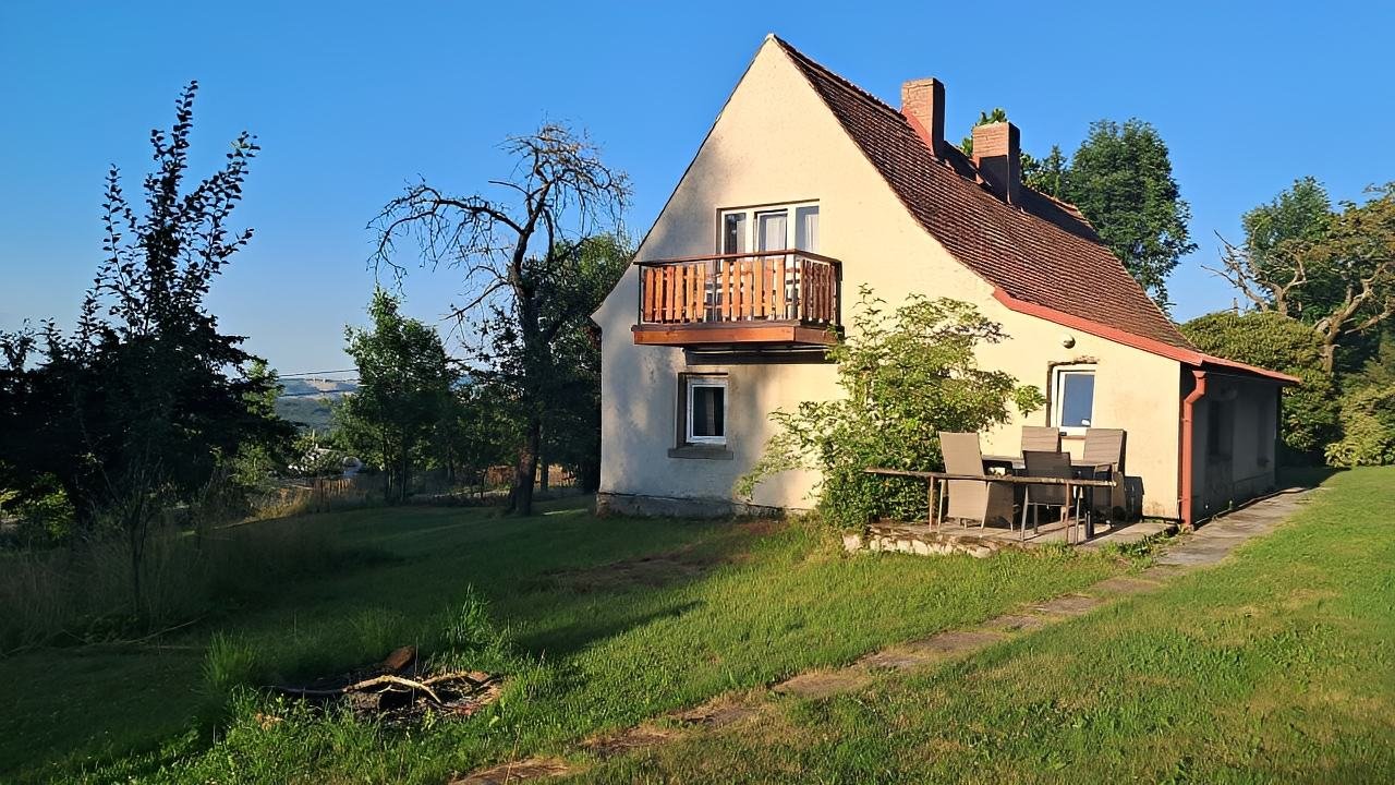 Chata Dolní Suchá - terasa a ohniště