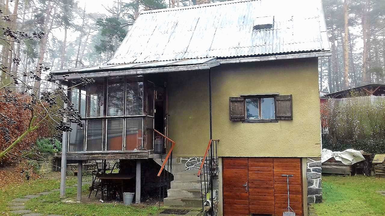 Sommerhus over Sázava-sammenløbet