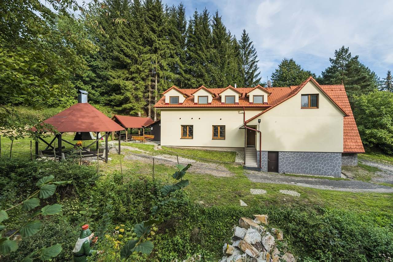 Cottage under the saddle