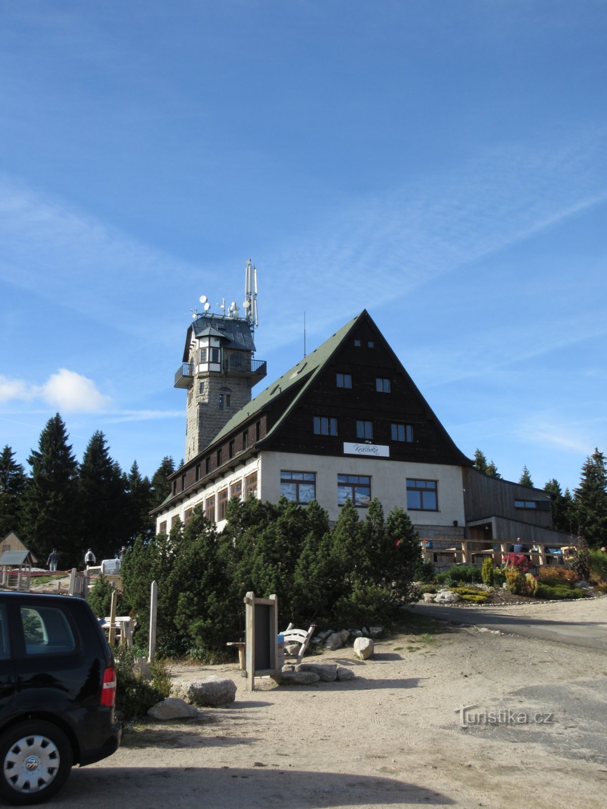 Cottage avec un belvédère Královka