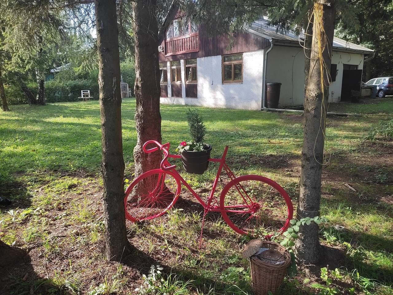 Domek przy czerwonym kole do wynajęcia Lučina