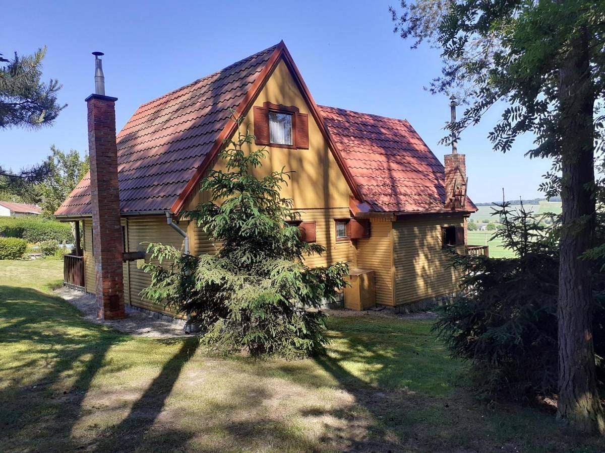 Cottage near the Soběkury forest