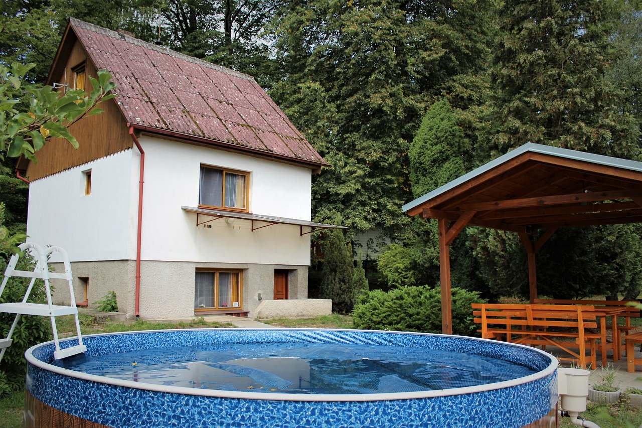 Chata Včelín - bazén