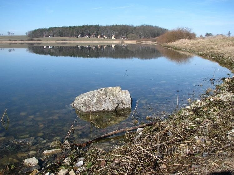 Počitniške hiše pri Dehtarah: naselje koč pri Dehtarah