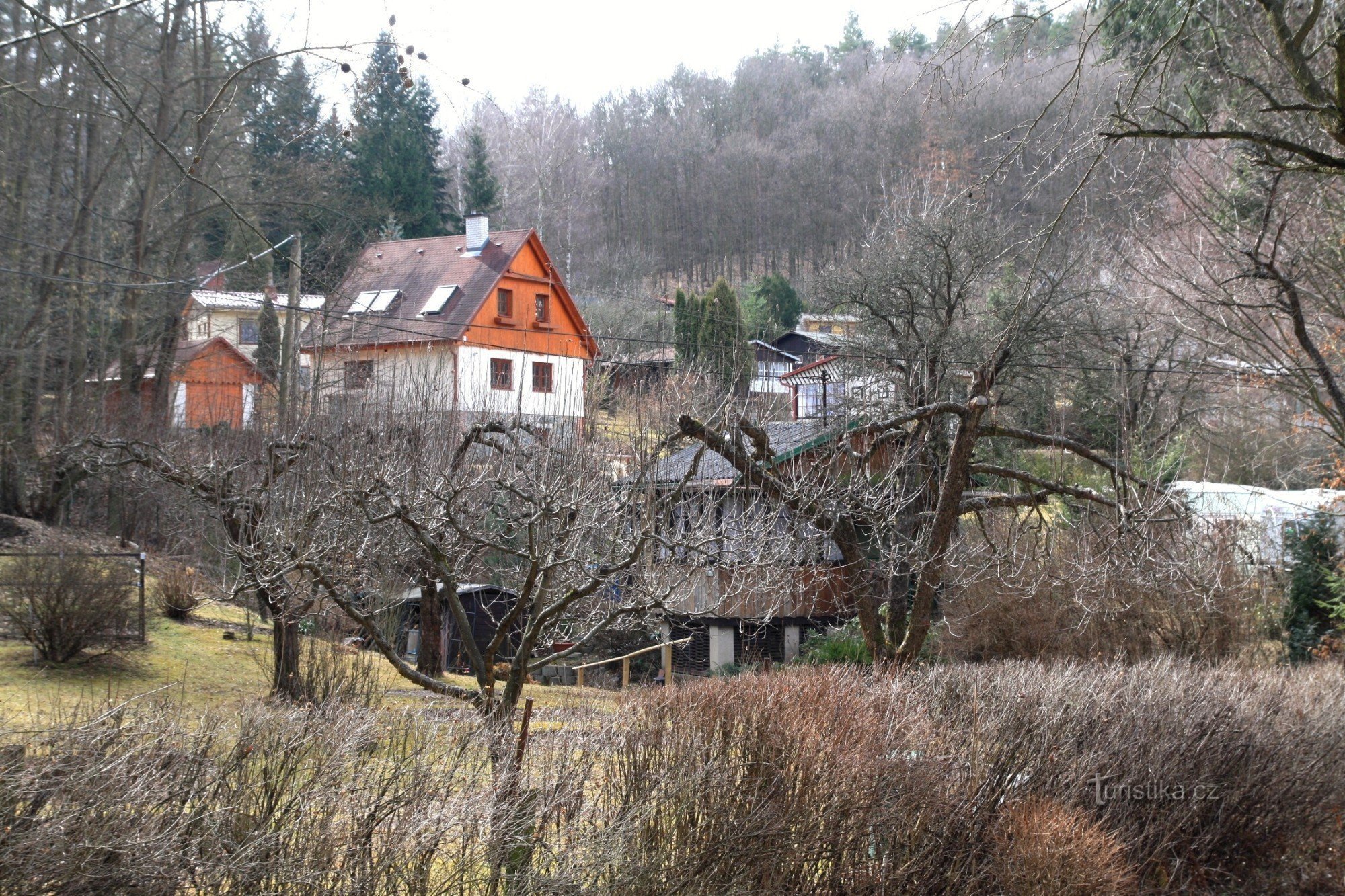 Huisjes in de Rakovce-vallei