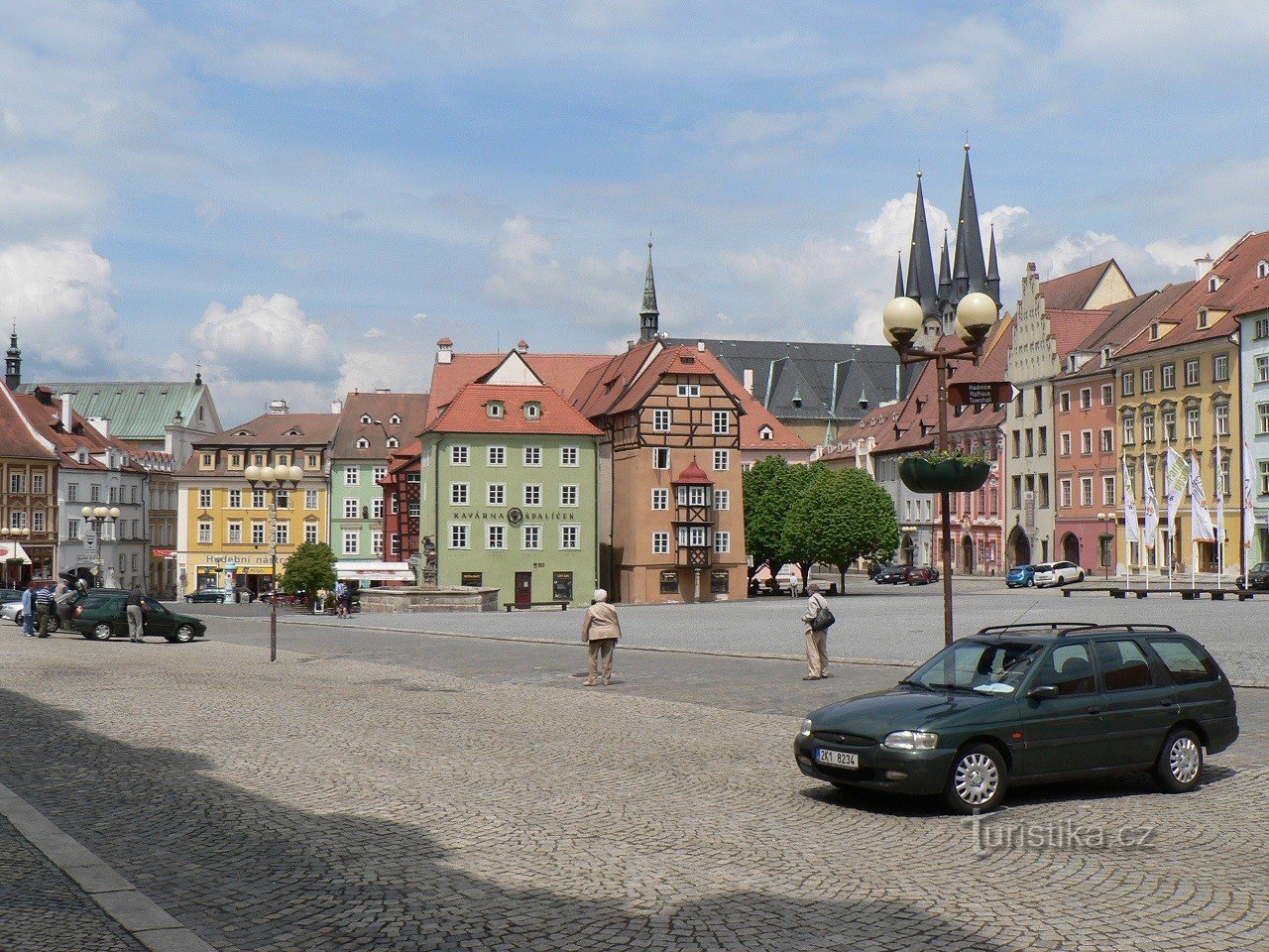 Cheb, Náměstí Jiřího av Poděbrady