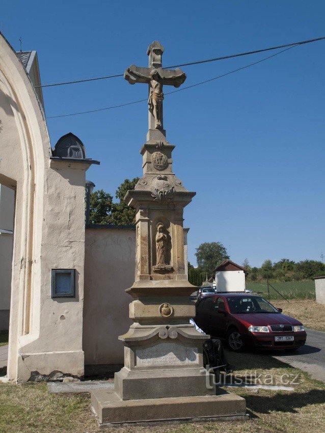 Cholina - Iglesia de la Asunción de la Virgen María