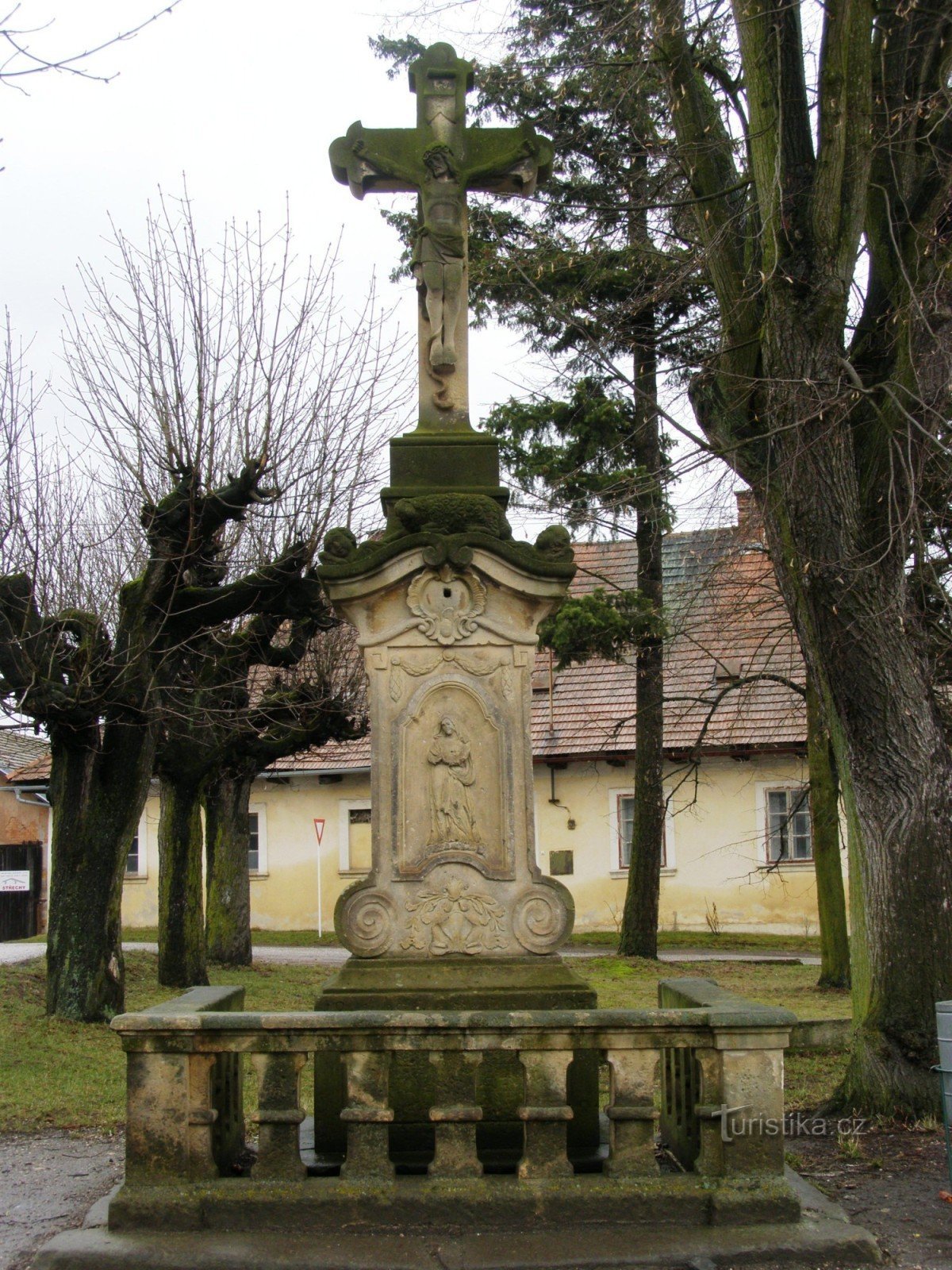 Chomutice - korsfæstelsesmonument