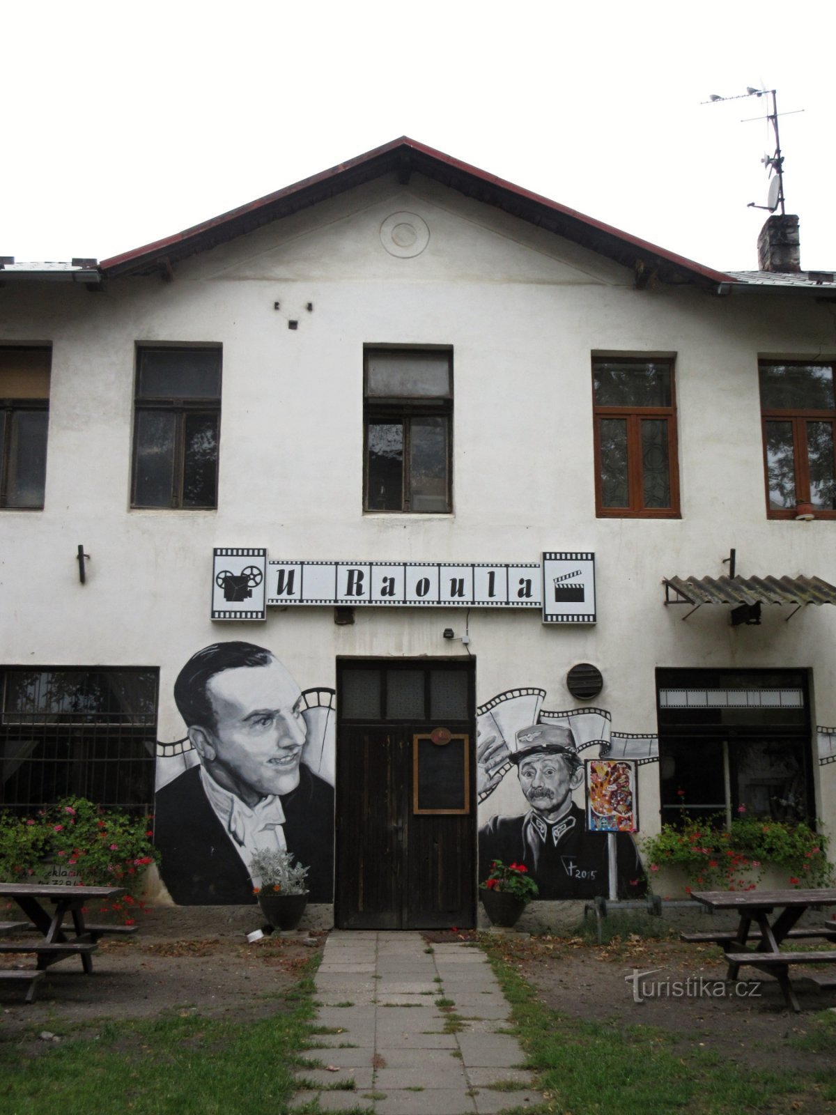 Chotětov - U Raoul's house (memorial to the actor Raoul Száchníl)