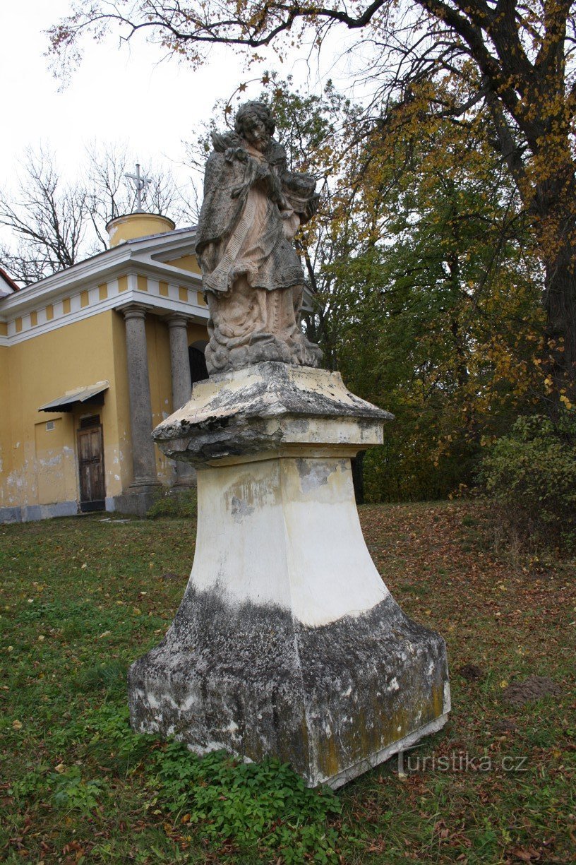 Chotoviny – barokstatue af Johannes af Nepomuk