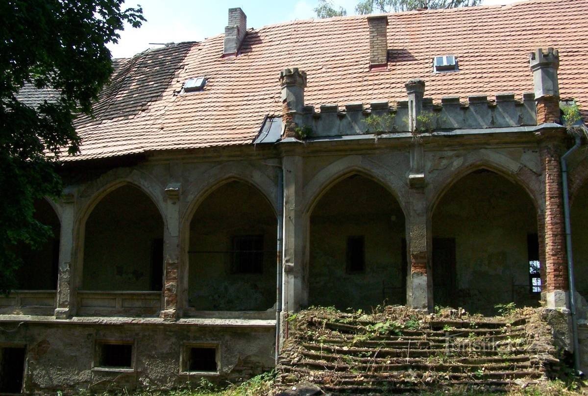 Chotyšany - castle