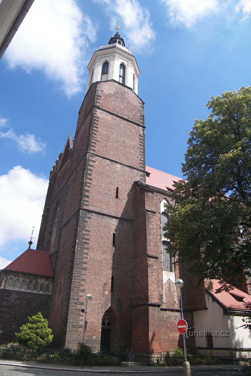 Jungfru Marias antagande kyrka i Opava