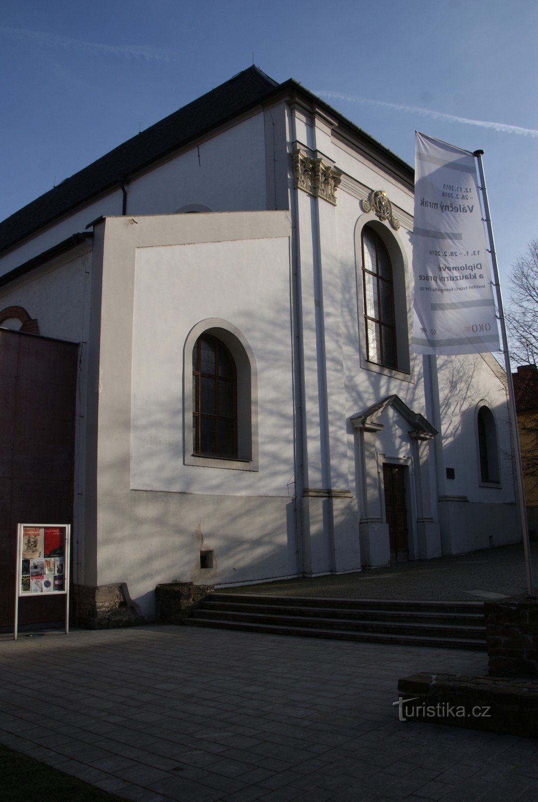 fachada del templo