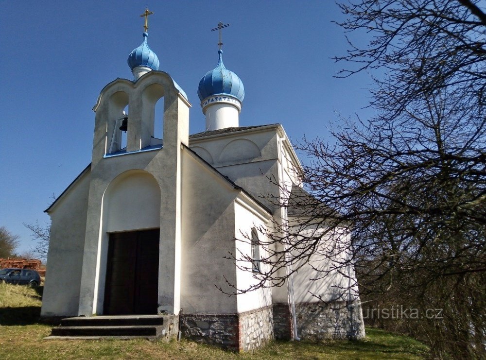 temppelin julkisivu