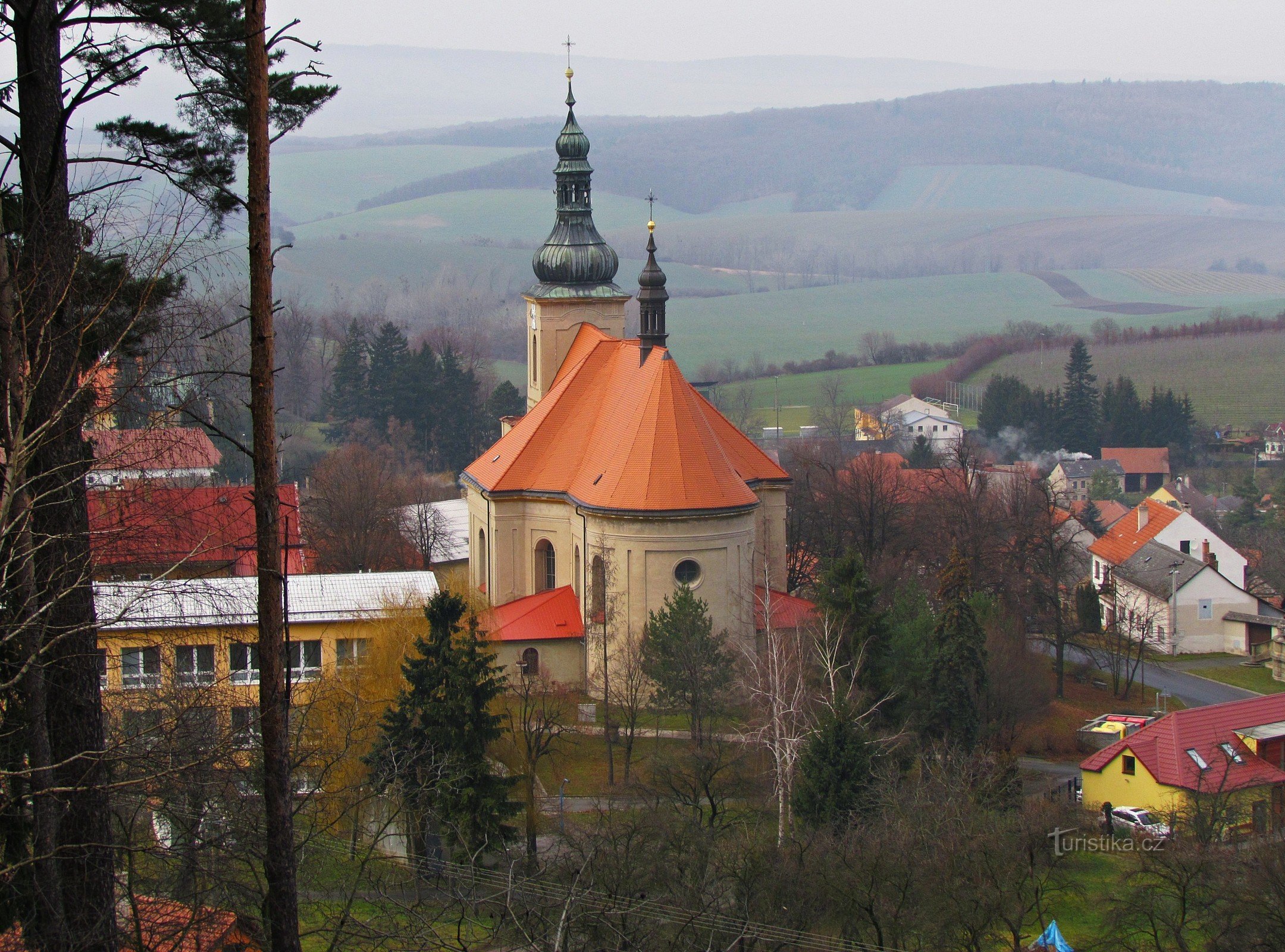 Chřiby - kostel Nanebevzetí P.Marie ve Střílkách