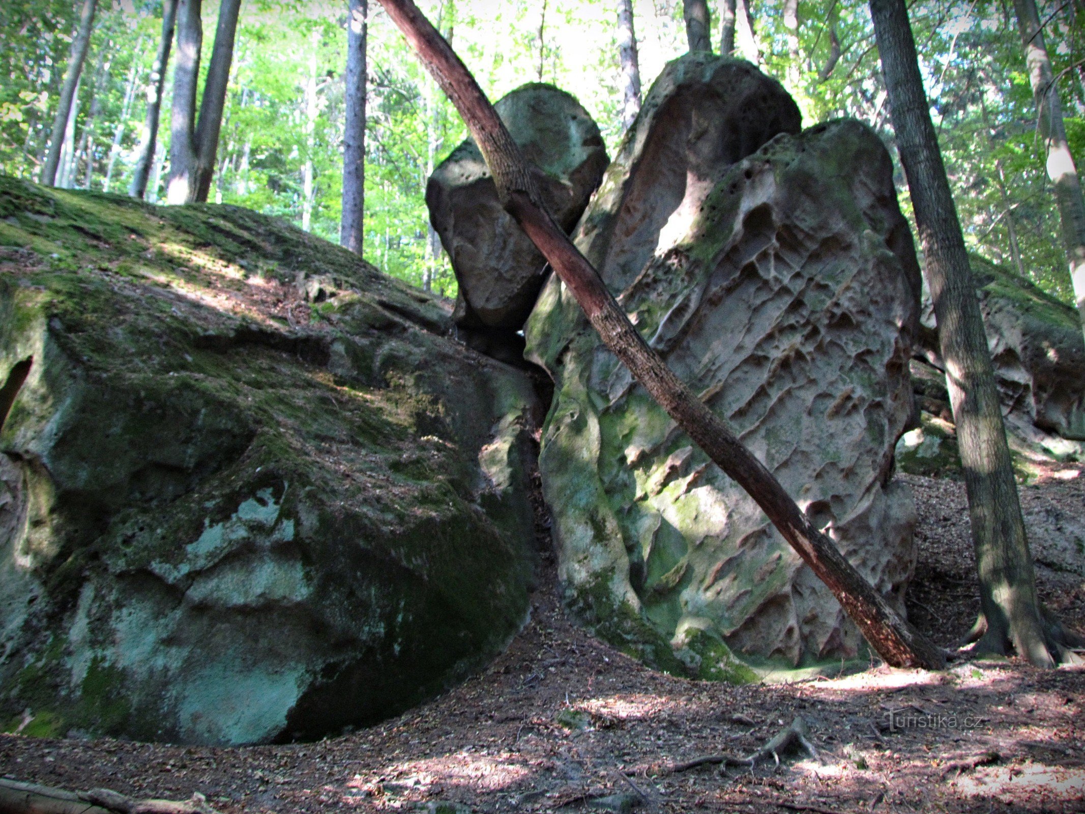 Chřiby - klippebyen Vlčí jámy