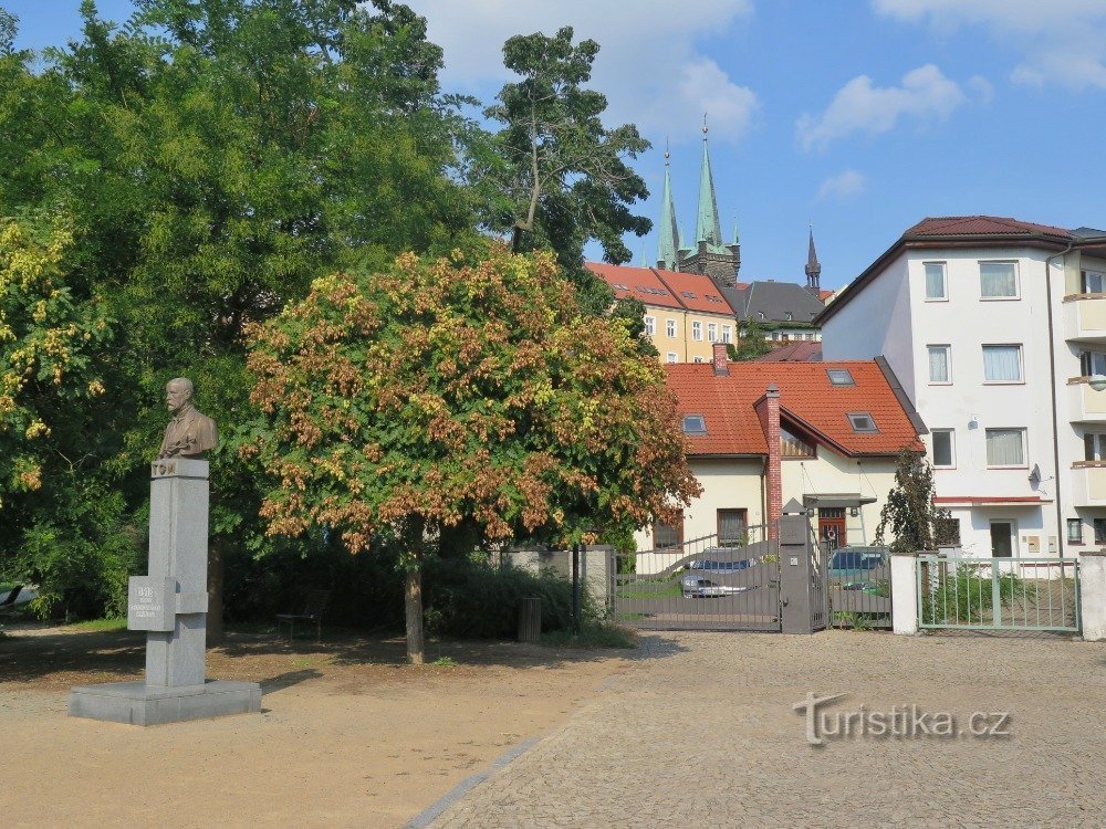 Chrudim - bust of TG Masaryk