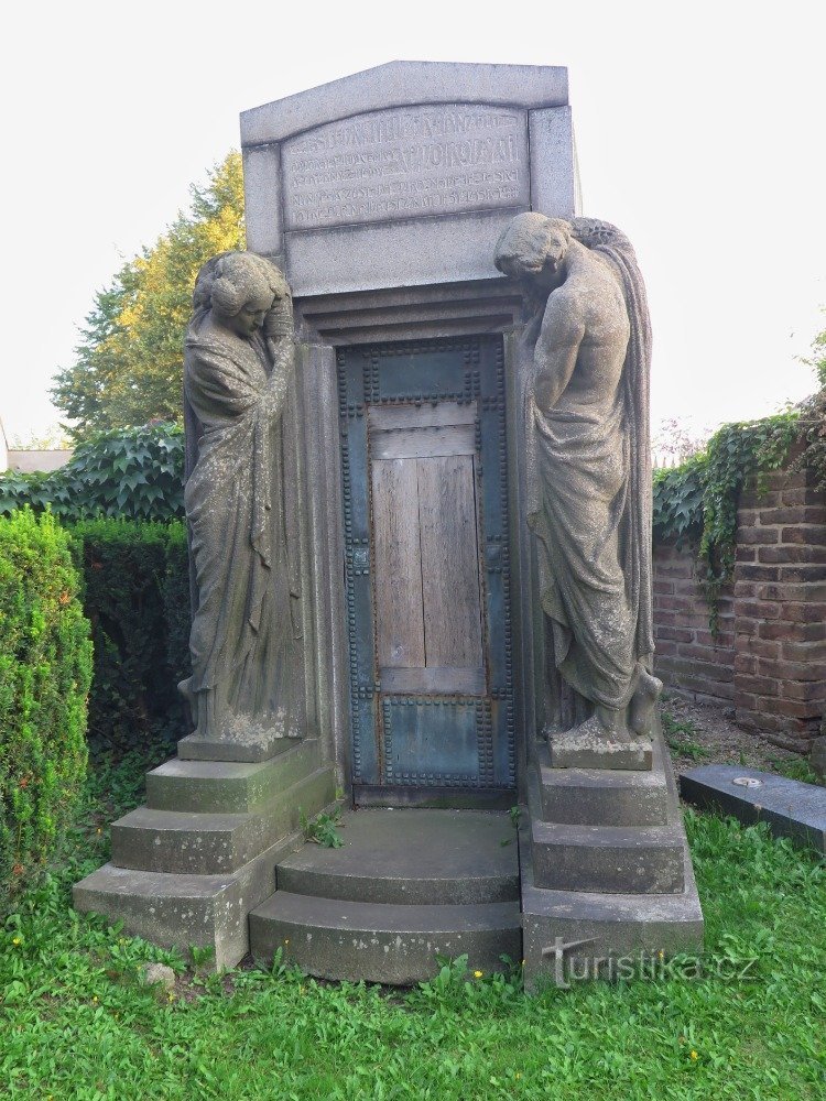 Chrudim - Cmentarz ewangelicki