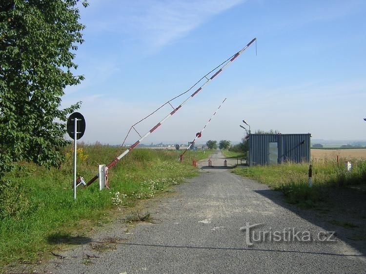 Przejście graniczne Chuchelná - skrzyżowanie. Widok na przejście graniczne do Polski.: Ch