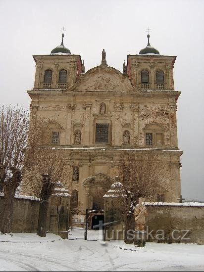 Chyše - Szűz Mária Angyali üdvözlet temploma