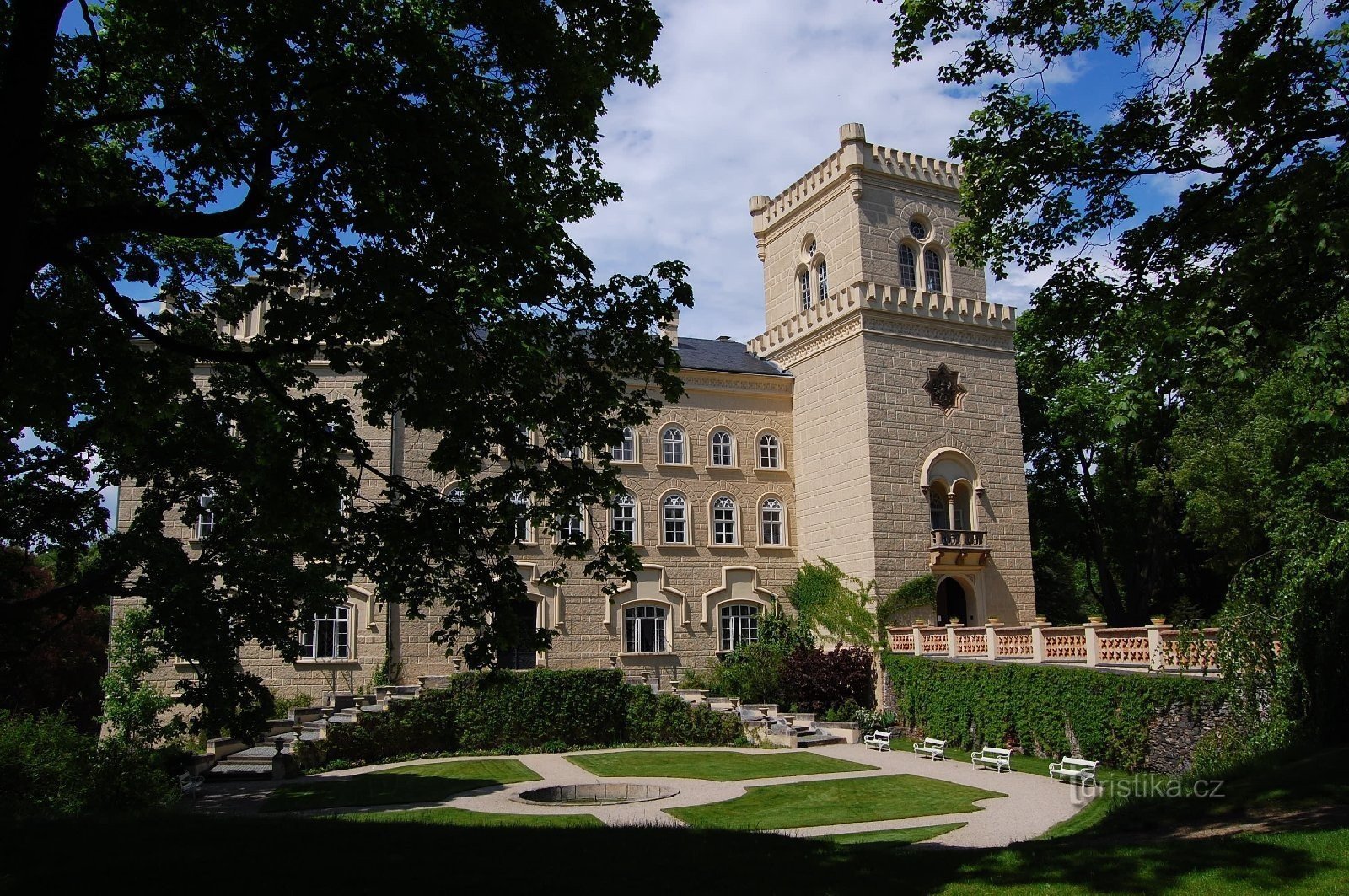 Chyše, kasteel