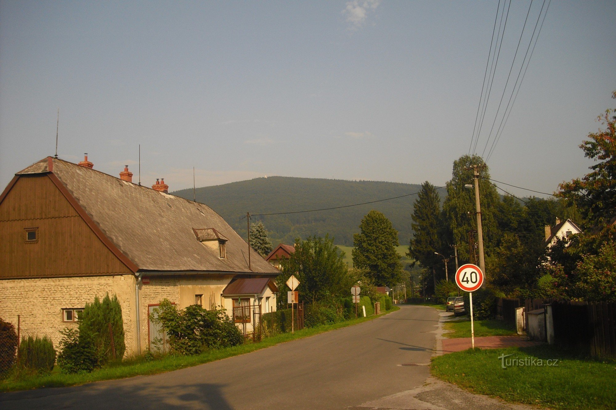 Cíl cesty je vidět zeširoka,zdaleka...:-)