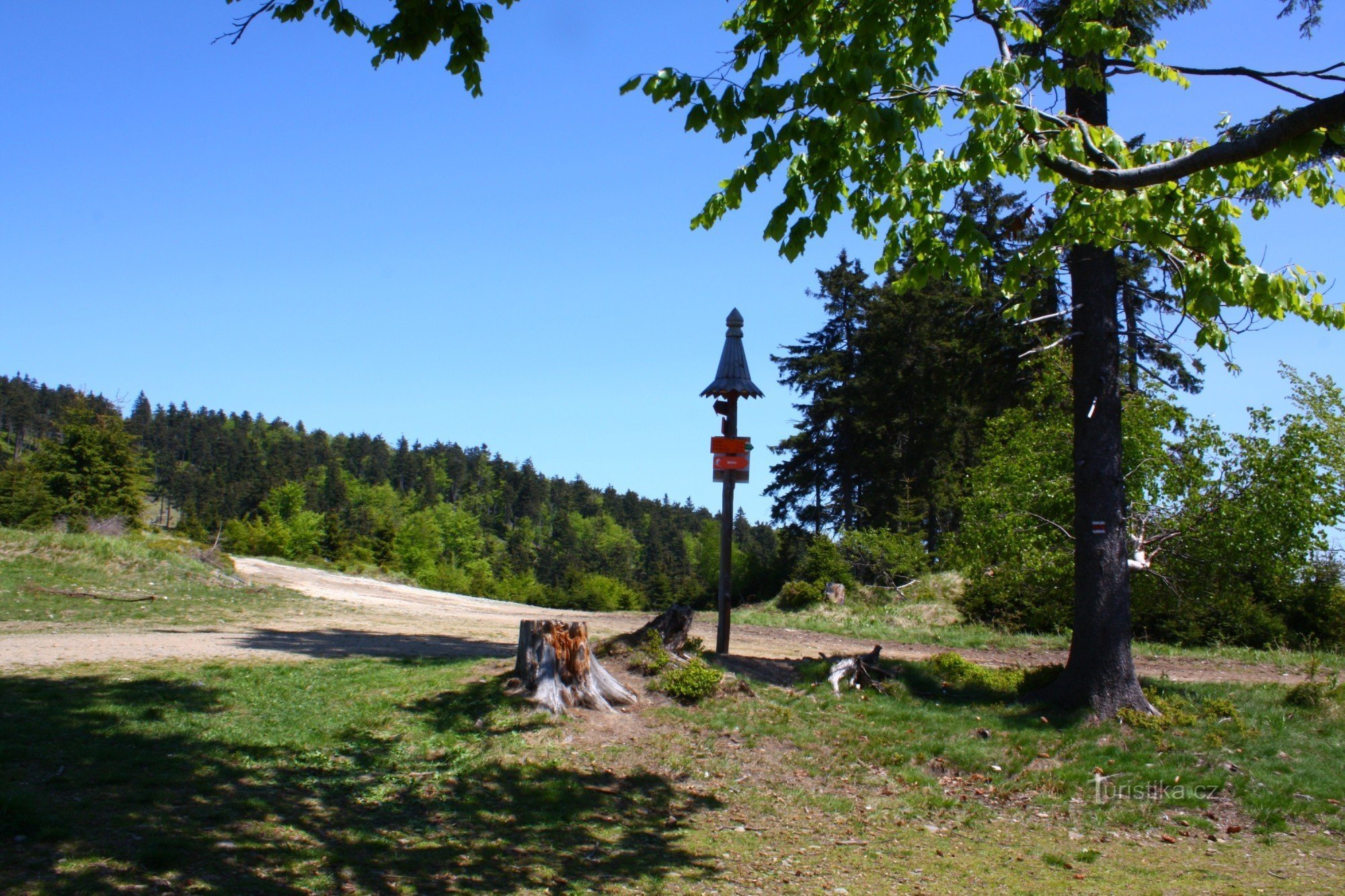 Kaiserliches Jagdschloss