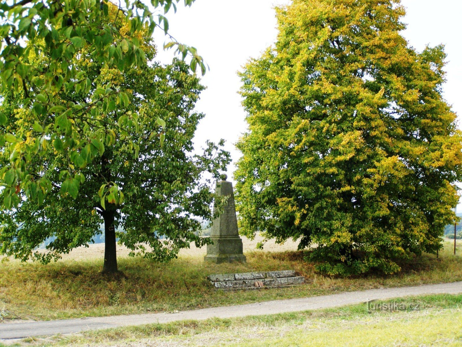 Čisteves - monumento al 2° reggimento di fanteria prussiano di Magdeburgo n. 27