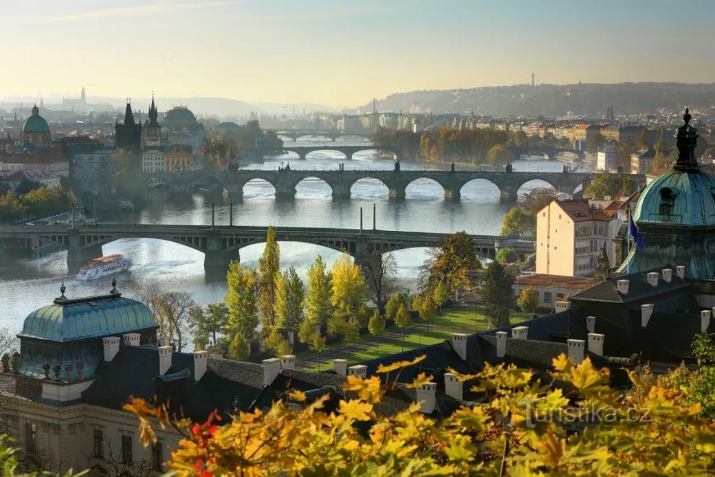 Česar obiskovalci Vltave ne morejo storiti pred Prago, lahko storijo v Pragi