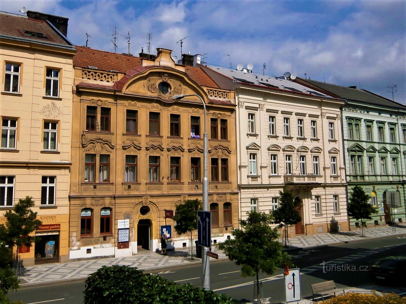 Čs. armády čp. 339 a 284 (Hradec Králové, 1.7.2016)