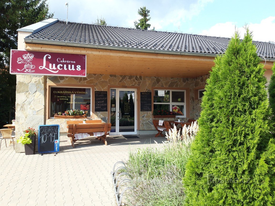 Cukrárna Lucius v obci Syrovice