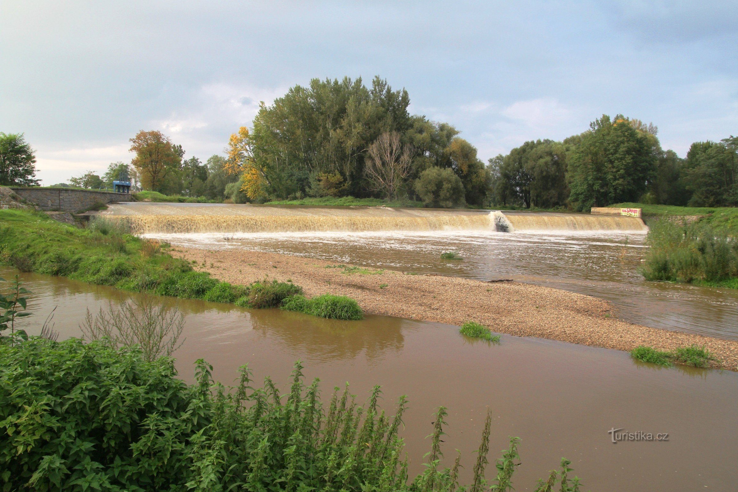 Barajul Cvrčovick la nivel ridicat al apei