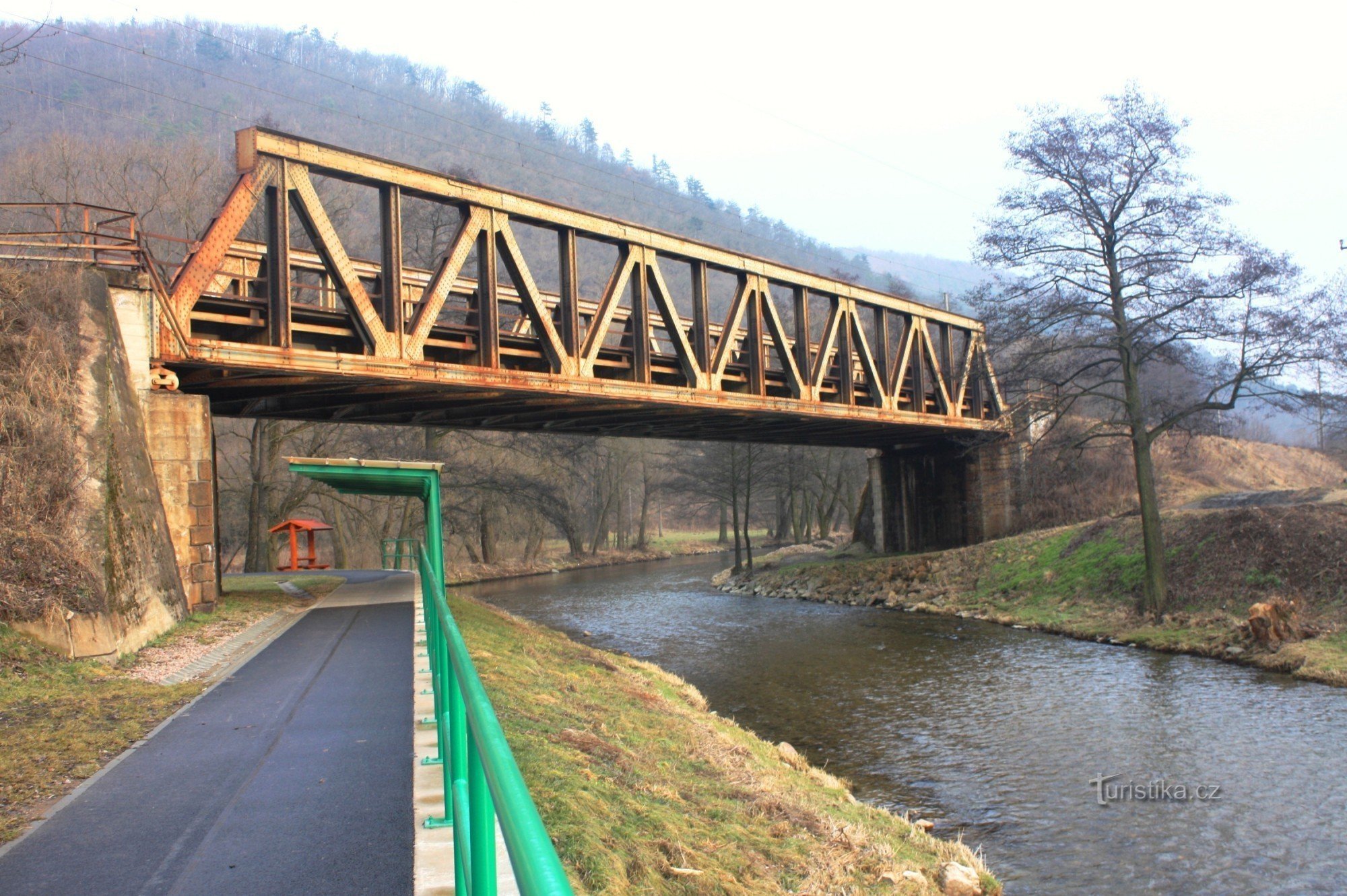 Cycle path on the embankment of the Loučka River