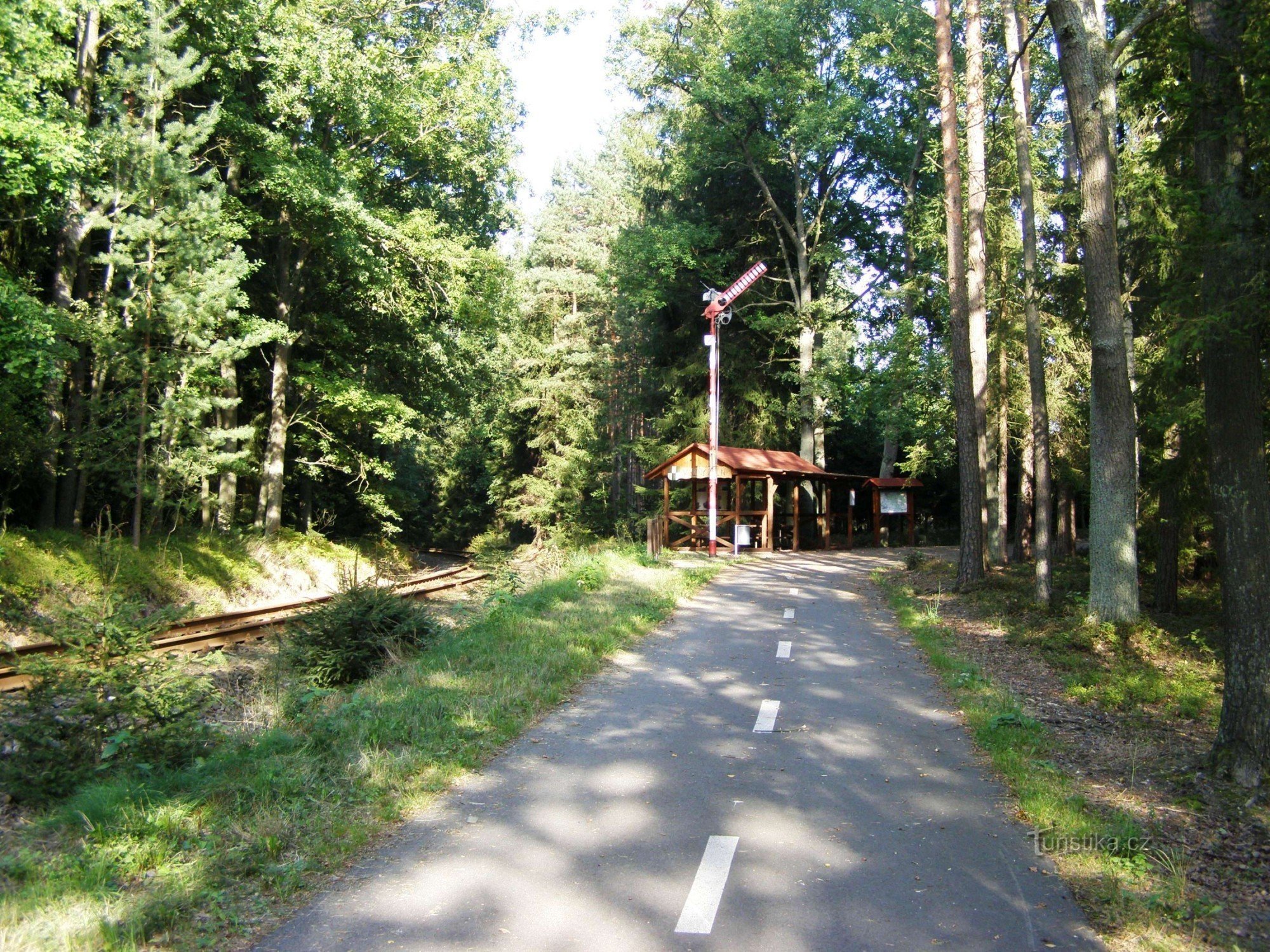 Veliny - Borohrádek cykelsti