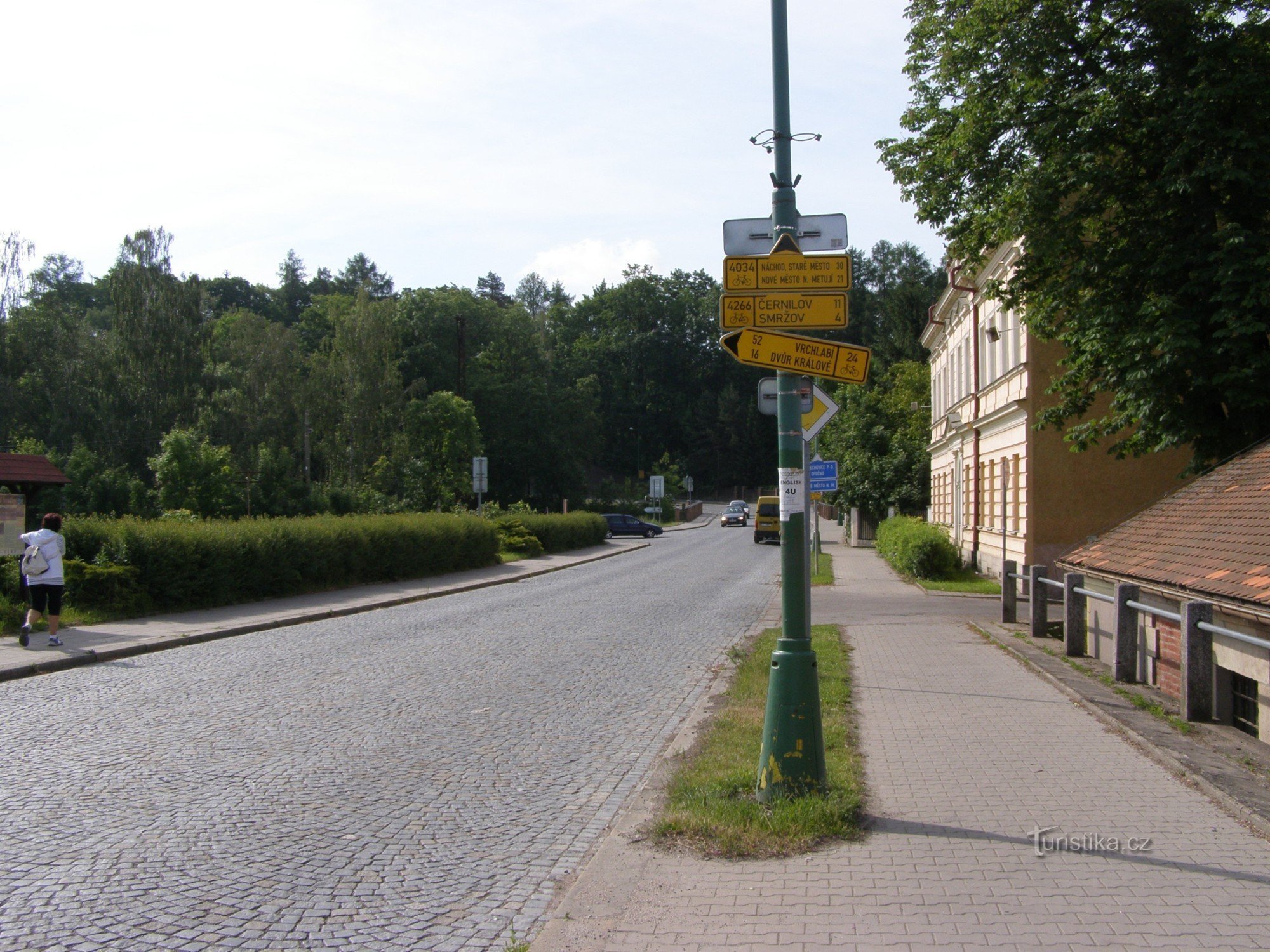 cykloturistické rozcestí - Josefov, u mostu