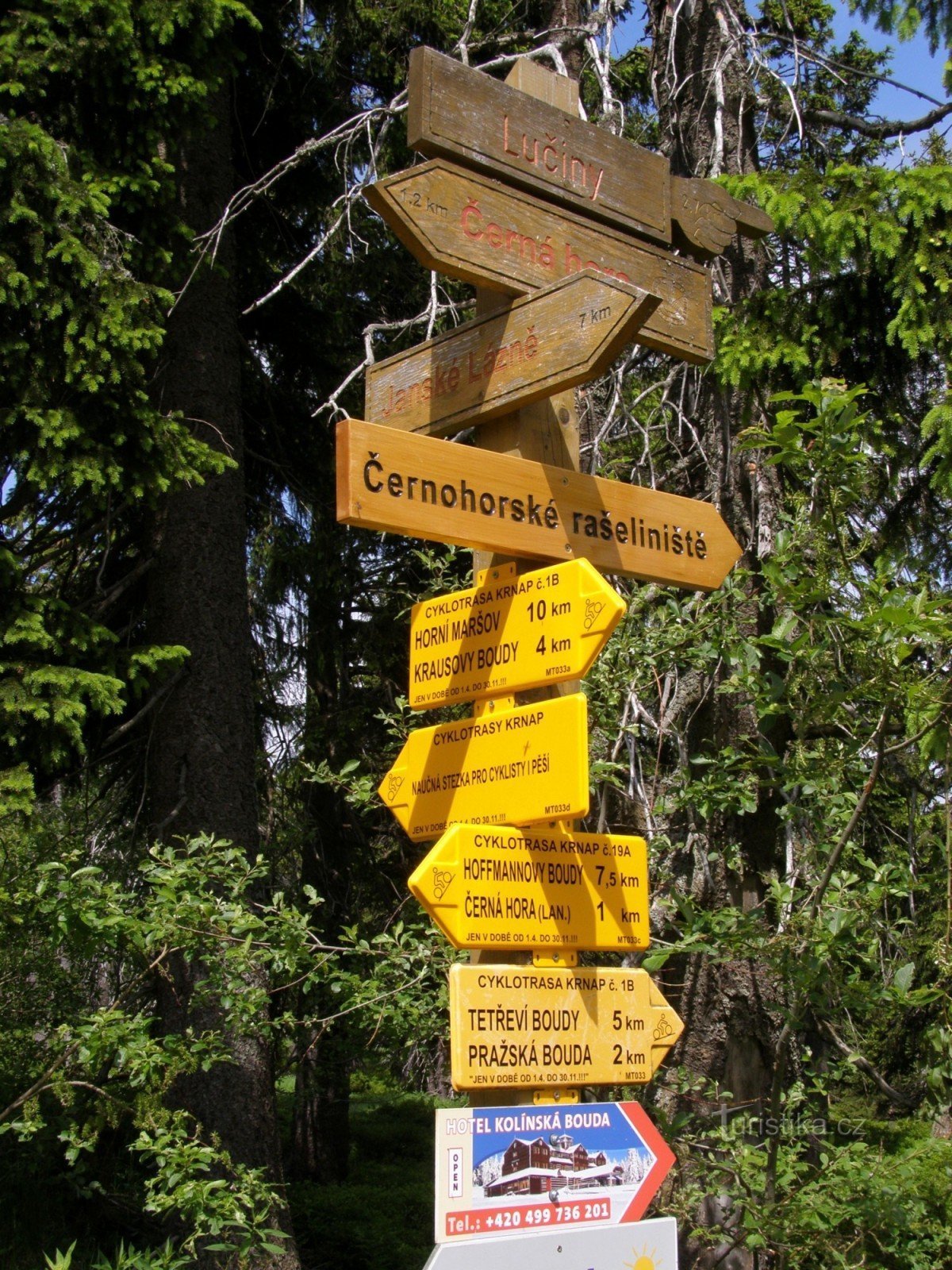 encruzilhada cicloturística sob Černá Bouda