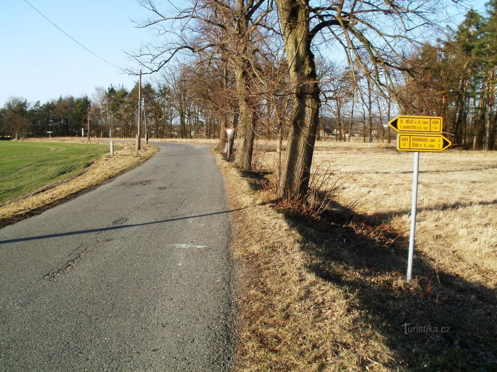 cykelturistkorsning under Nova Vsí