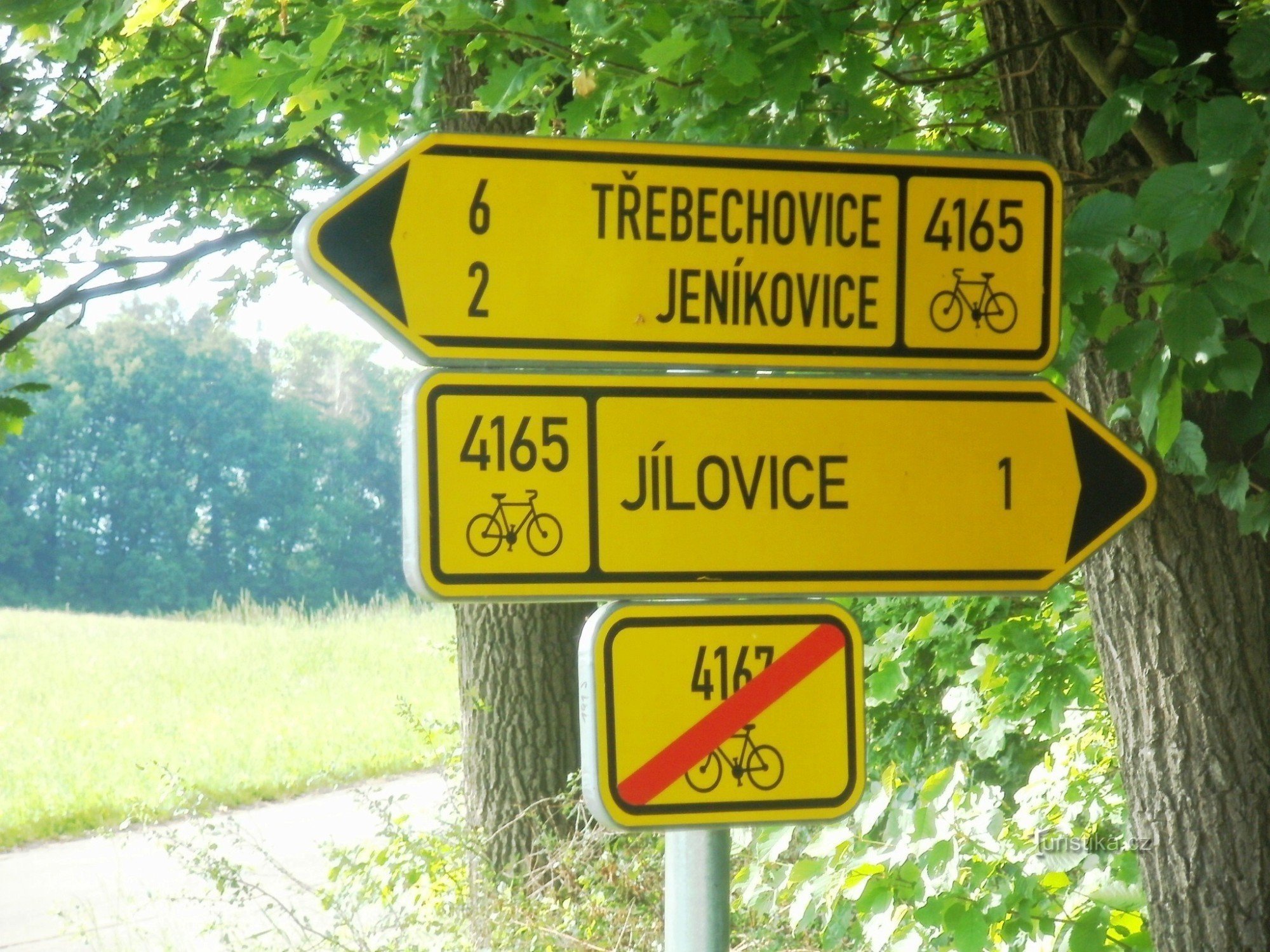Radwegkreuzung unter Vysoký Újezd