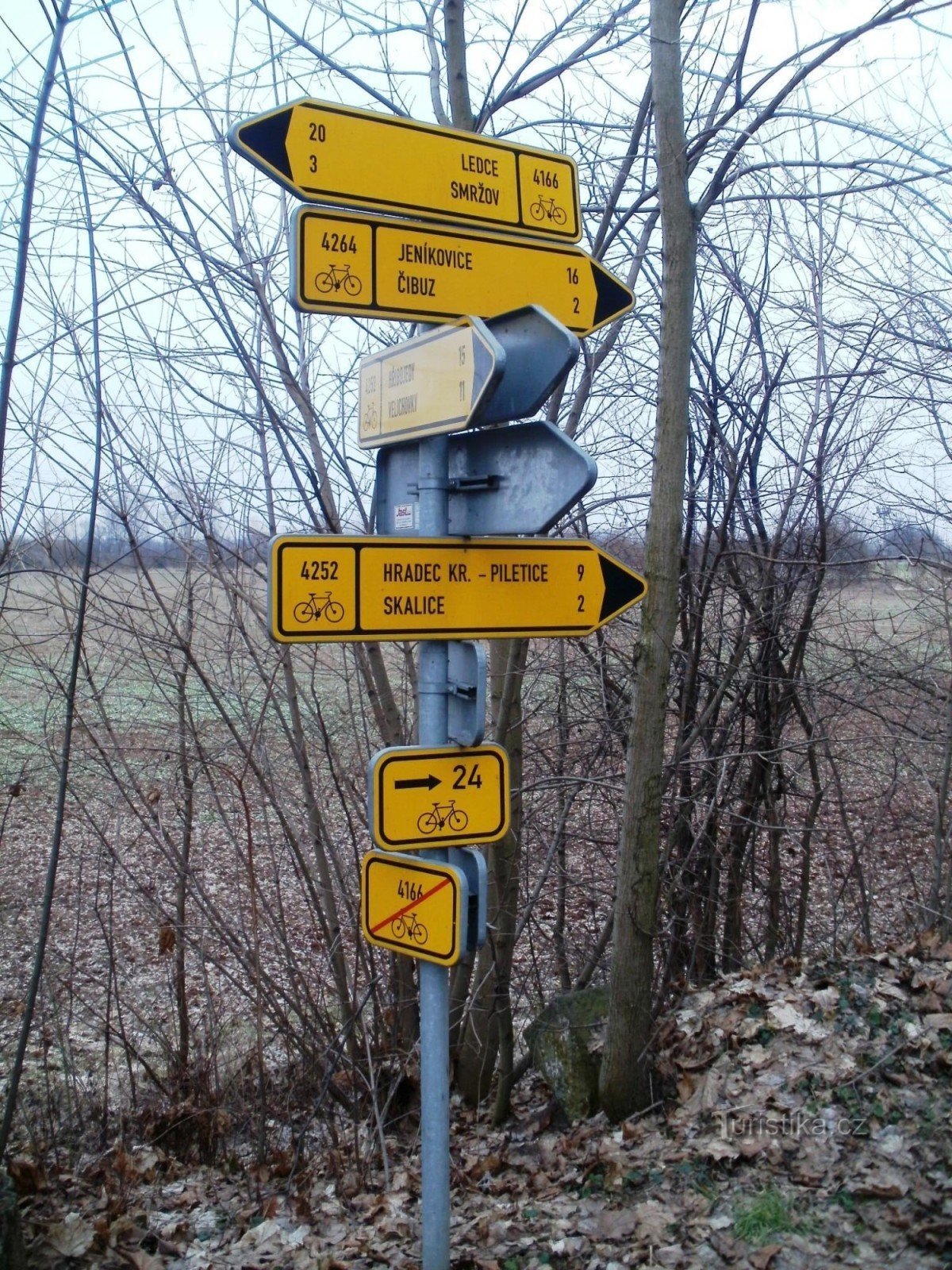 allo svincolo ciclabile di Smiřice - vicino al ponte