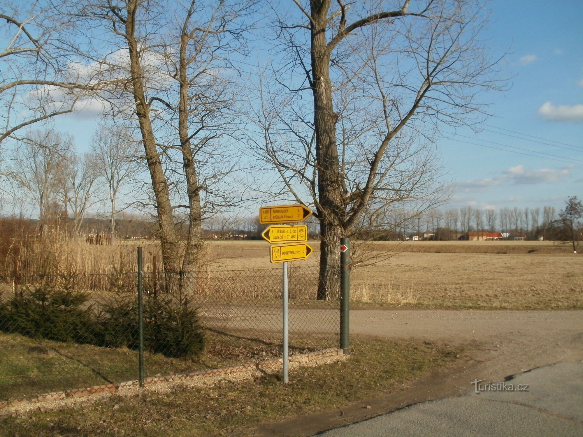 the U Lípa cycling junction