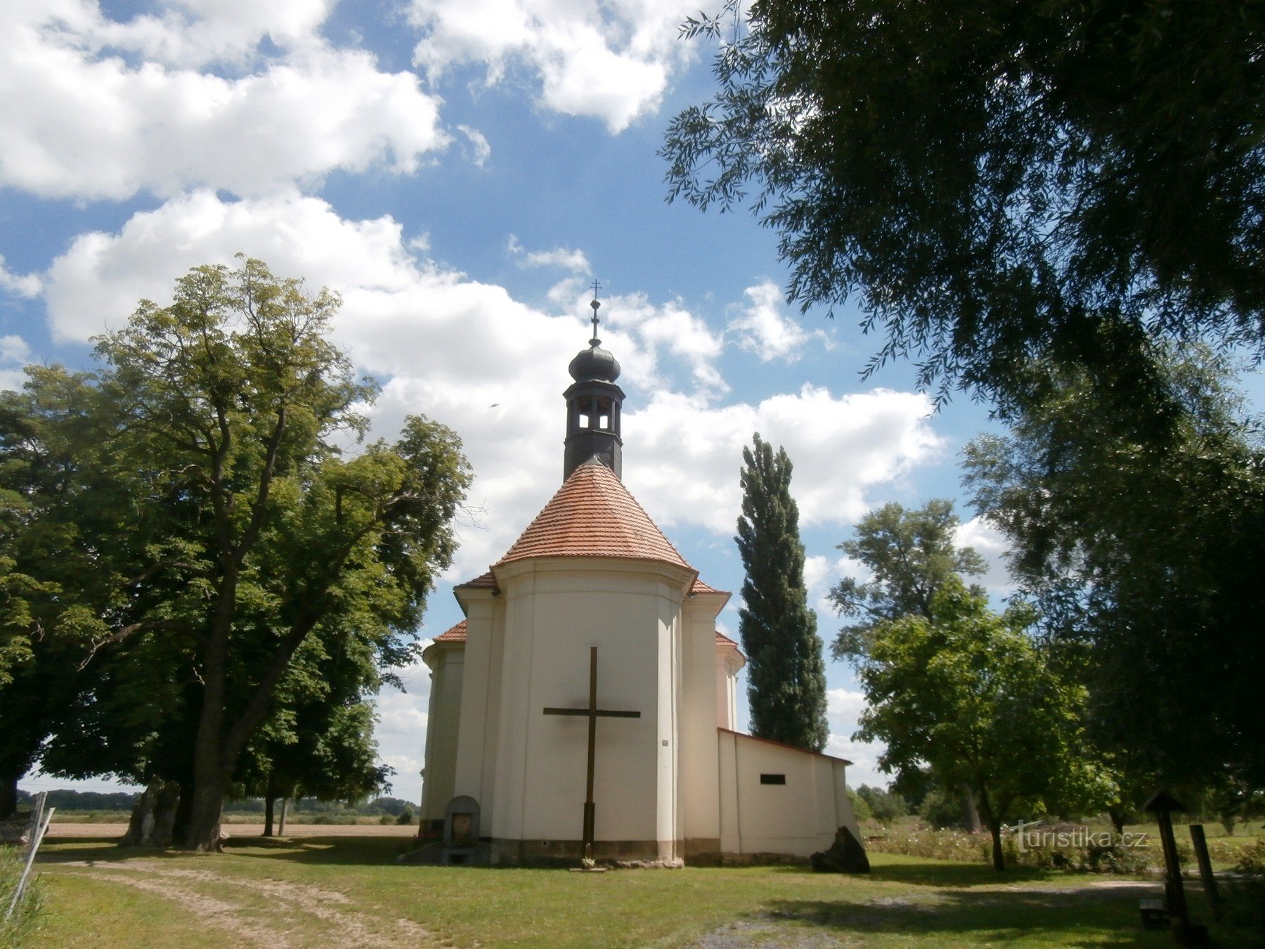 Další skvost v Křešicích-poutní kostel navštívení P.Marie