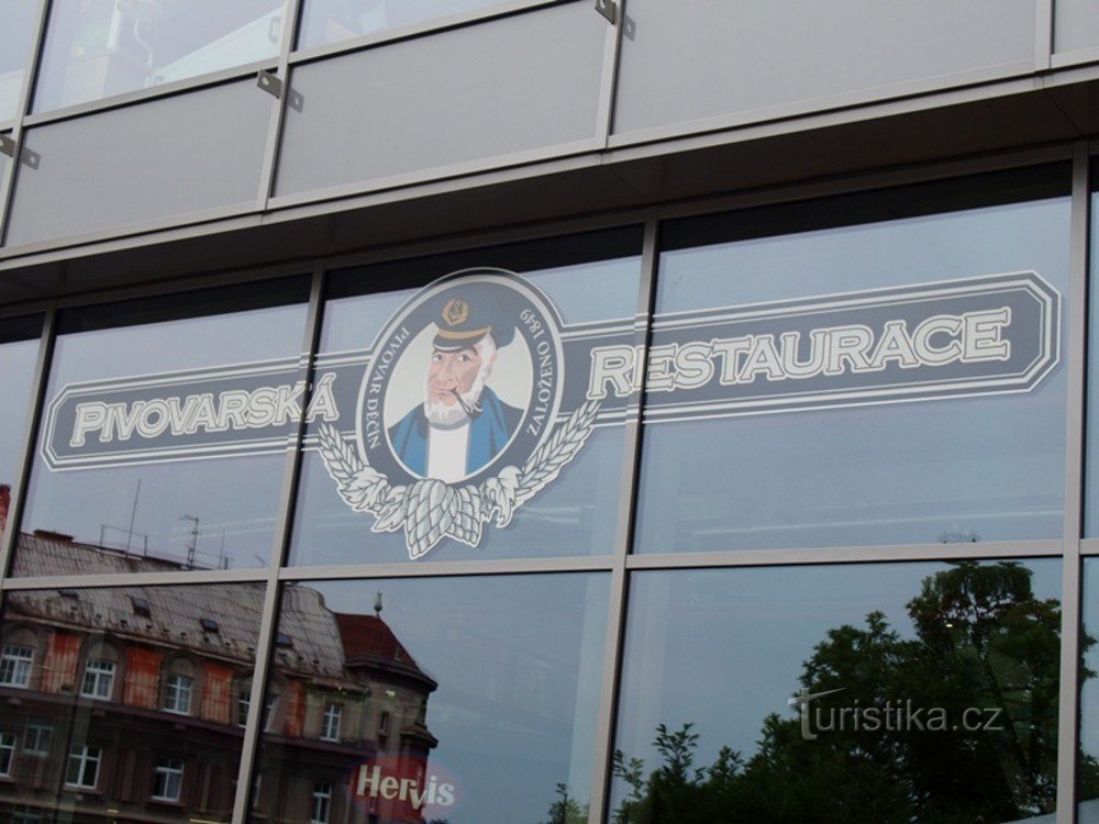 Děčín, restaurante de la microcervecería Kapitán