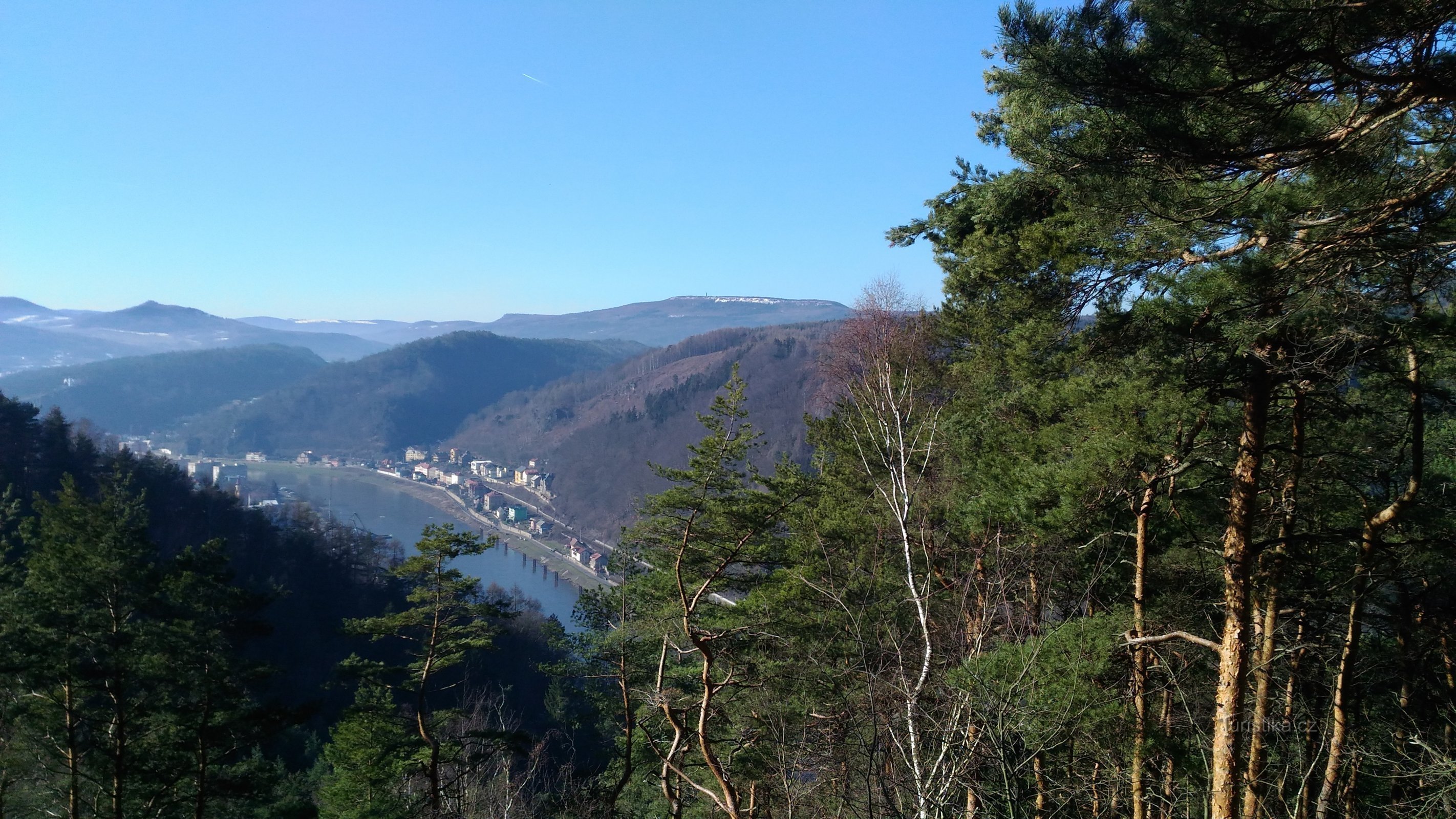 Děčínský Sněžník, Papertský vrch, Červený vrch, parede do pastor