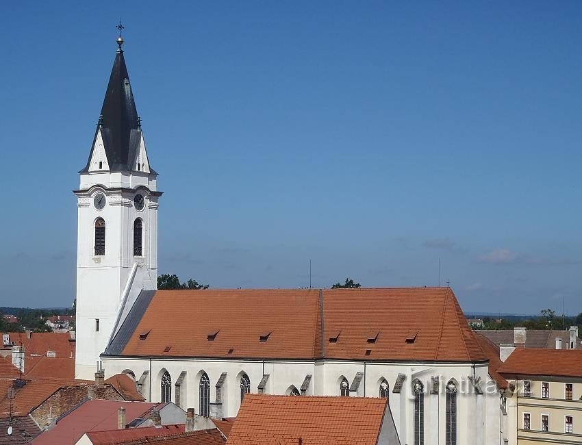 Decanenkerk van St. Jiljí en de Maagd Maria Koningin