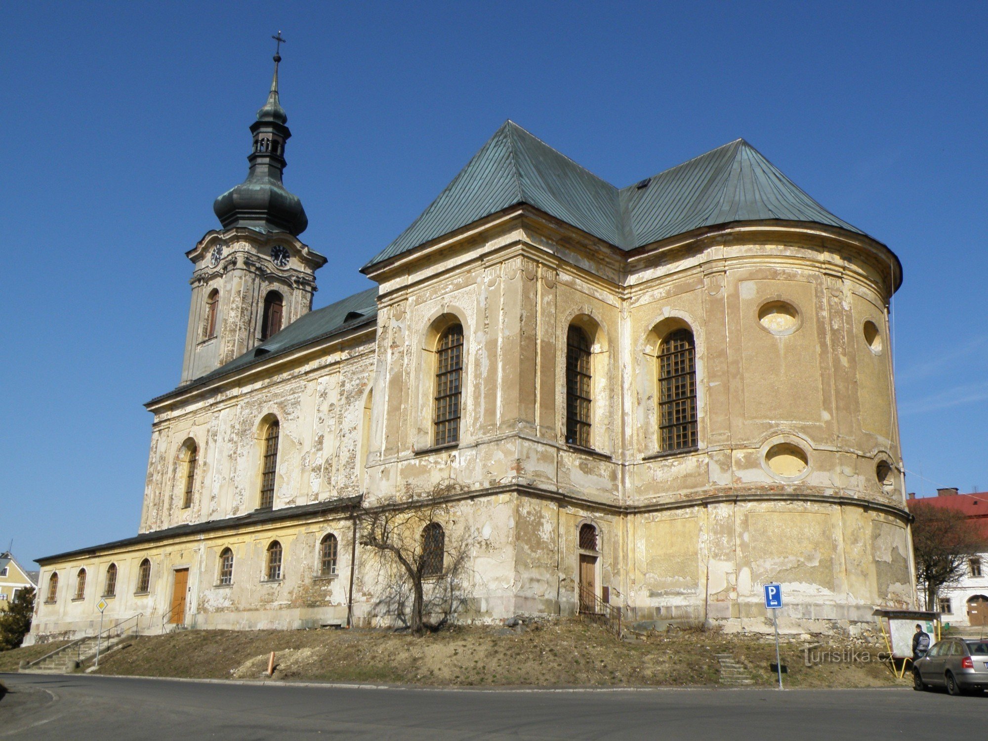 Kościół dziekański św. Giljí, zbudowany w latach 1762-1765 przez budowniczego V. Hausmanna