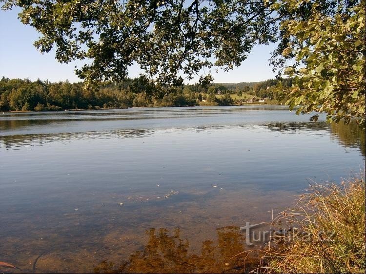 Děpoltovice - jezioro: widok na północny zachód