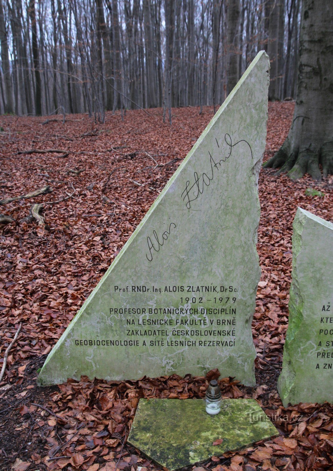 Detalje af monumentet