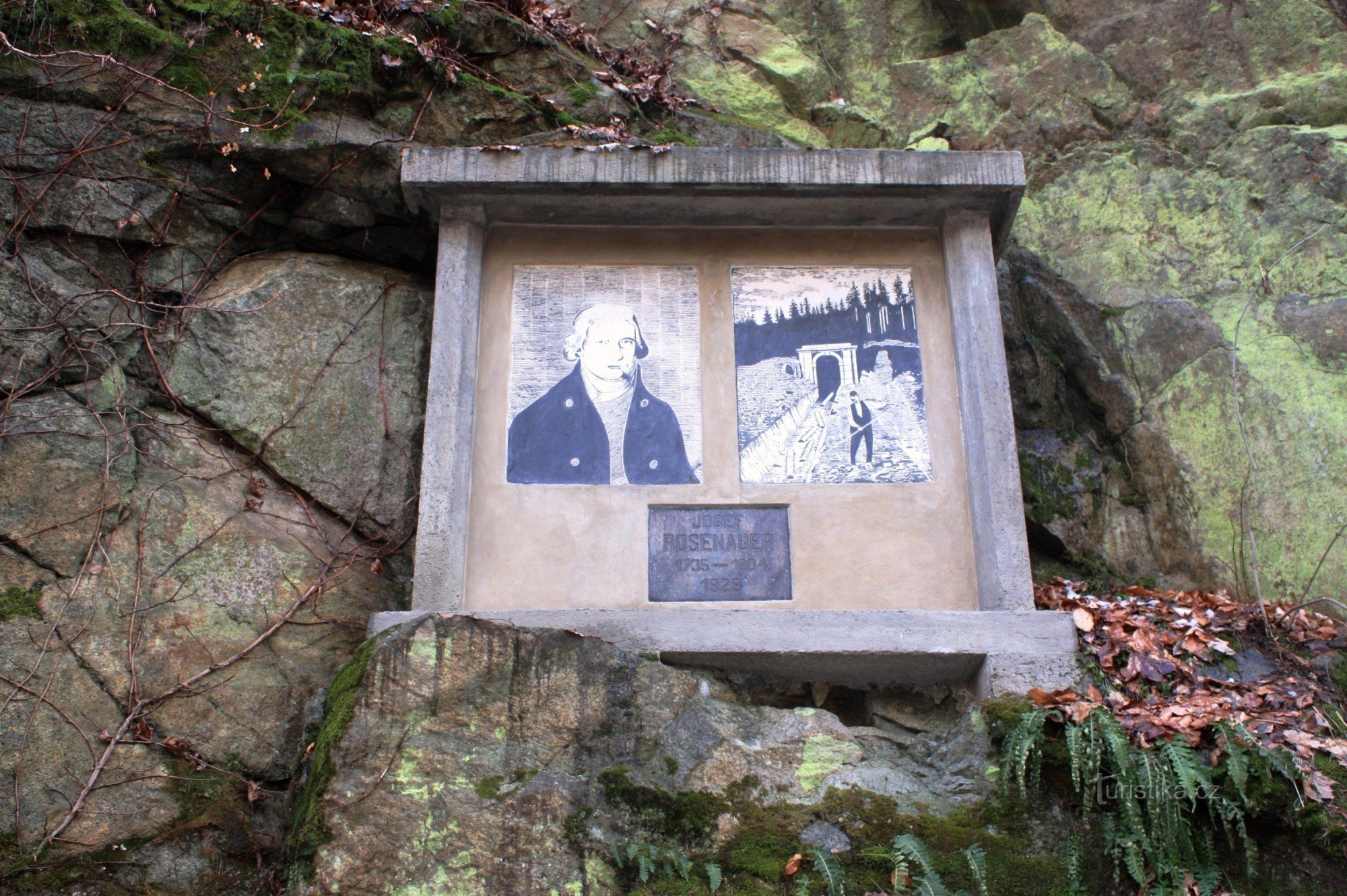 Detalle del monumento a Josef Rosenauer
